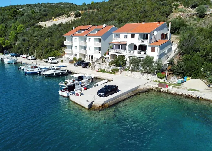 Double 8144d 3* Zaglav