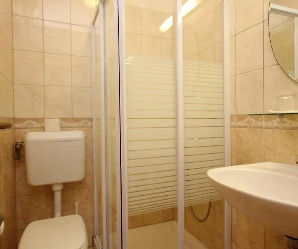 Guest house Double 8144d Zaglav